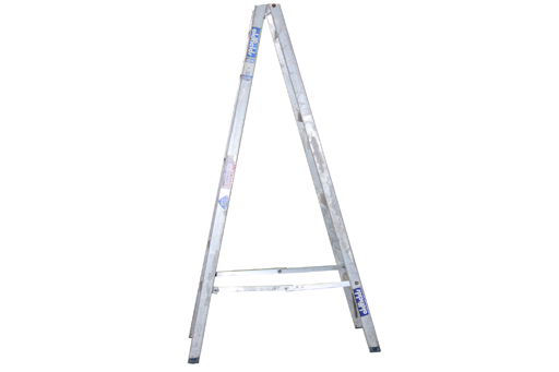 TRESTLE 2.4m / 8' EACH