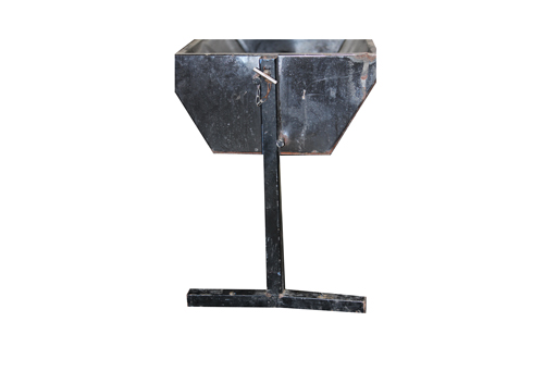 BARBEQUE SPIT LEG HOLDER